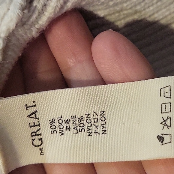 The Great Cardigan - Picture 7 of 7